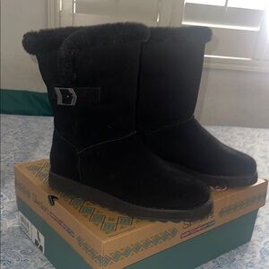 Skechers warm tech memory foam boots